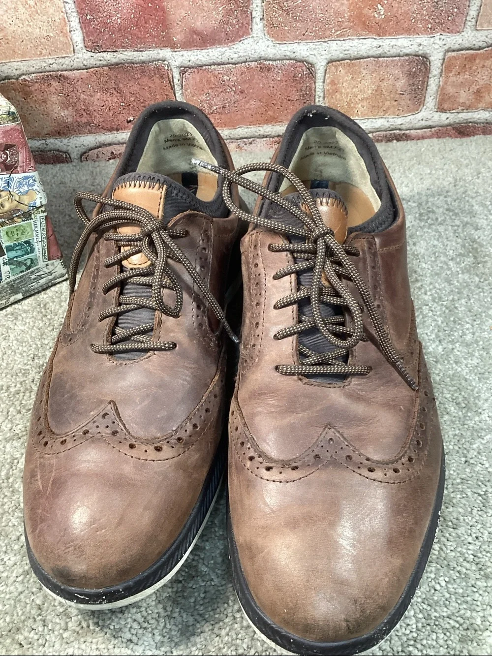 Johnston & Murphy XC4 Lancer men’s wingtip oxfords size 9